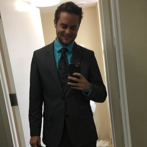 Meet your Posher, Cody - Picture 1 of 1